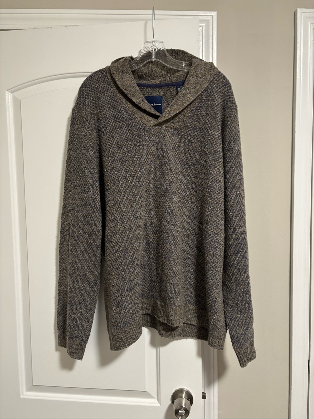 Tommy Bahama, Men's V-Neck Hooded Sweater in Heathered Brown, Size 1XB